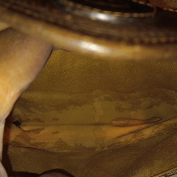 Gucci Bag - Picture 7 of 8